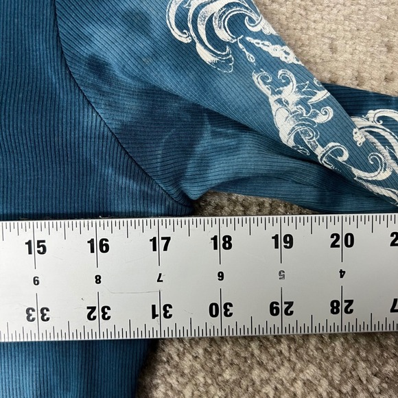 Y2K Sledge USA A New Kind Blue Tie Dye Graphic Print V Neck Ribbed Tee Top L - Picture 6 of 6